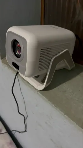 Vendo projetor novo na caixa