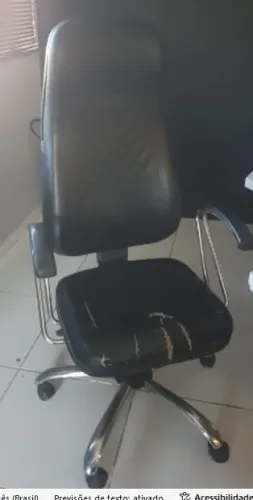 Cadeira com avaria