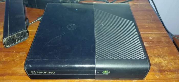 Xbox 360 super slim (desbloqueado)