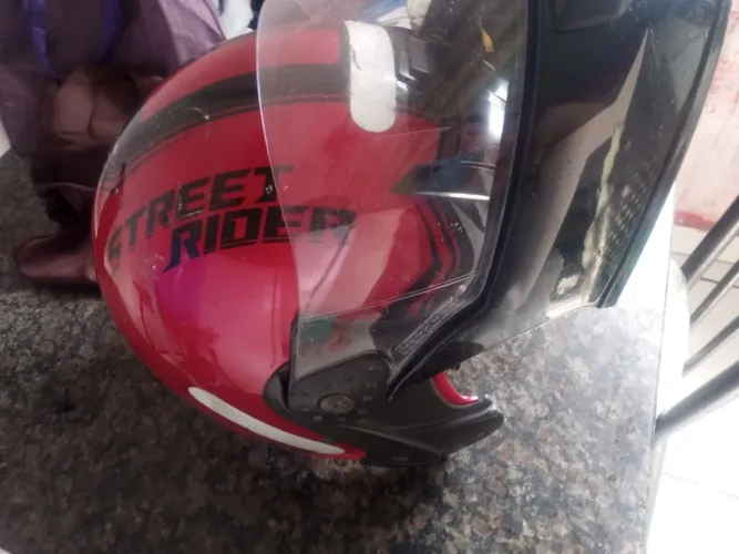 Capacete