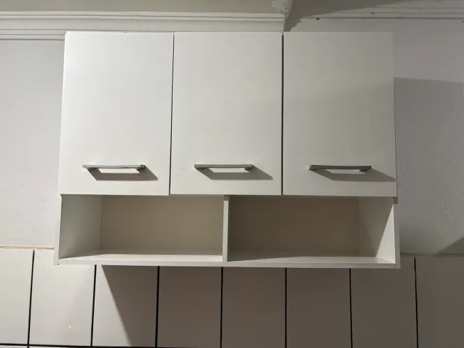 Vendo armário de cozinha suspenso 
