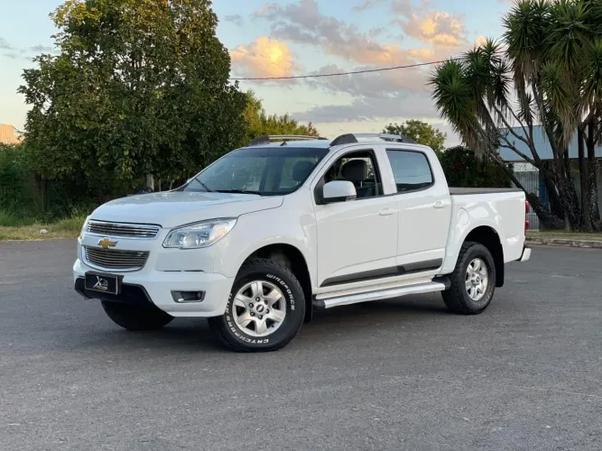 Chevrolet S10 Pick-up LT 2.8 TDI 4X2 CD Diesel AUT 2013