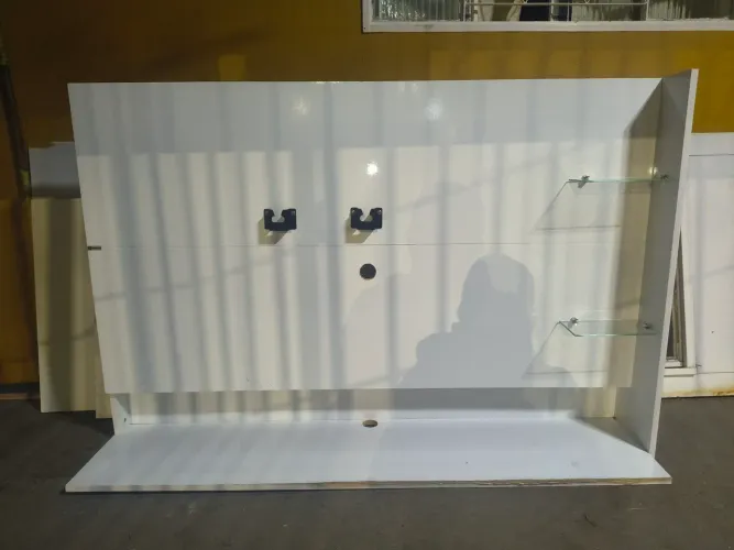 Rack suspenso branco 1,28x0,90 de altura