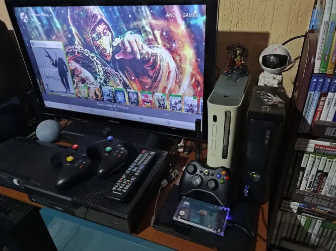 Xbox360 com 1 TB +150 jogos, kinect, 2 controles, fonte e cabos, Abadavatar Aurora