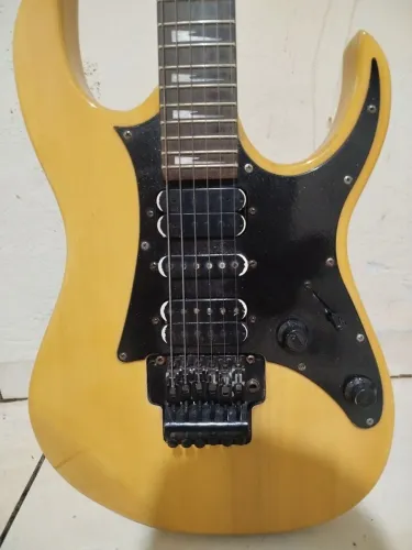 Guitarra electrica Tagima