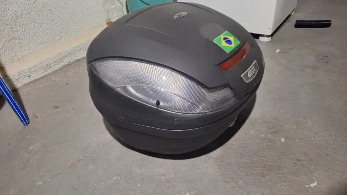 Bau givi 47 litros