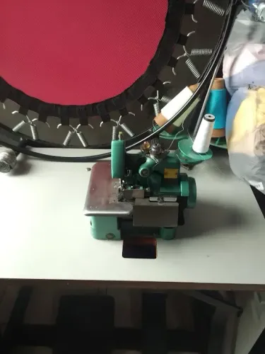 maquina de costura CHINESINHA COMPLETA