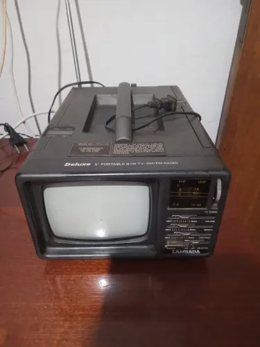 TV "4" Preto/ branco