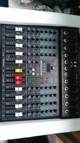 Mesa arcano 8 canais bivolt