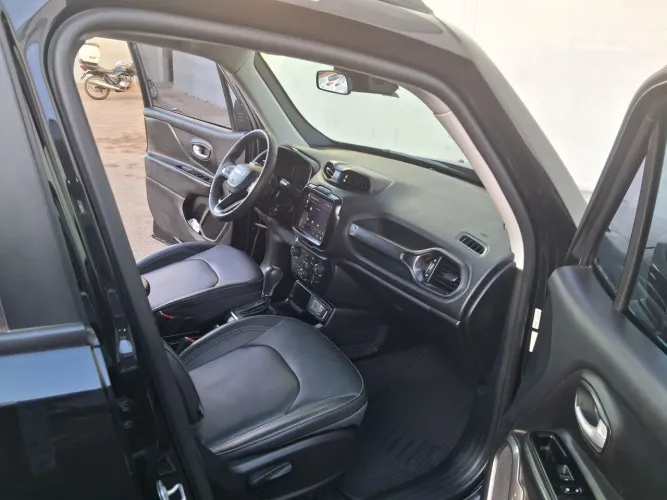 Jeep Renegade Long. T270 1.3 TB 4X2 Flex Aut. 2022