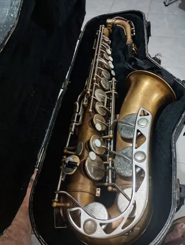 Sax alto Vito Japan. ( Yamaha 21) Aceito cartão