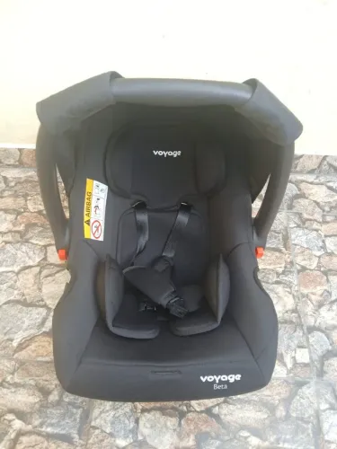 Bebê conforto Voyage preto novo/comprado esse ano