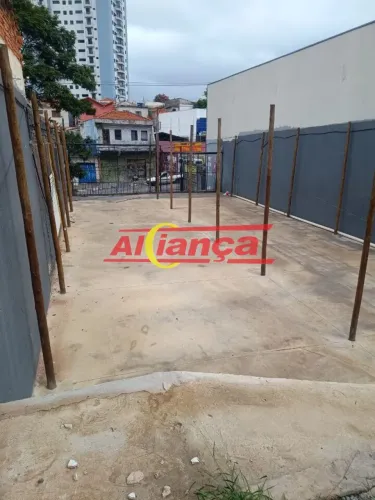 Terreno comercial com 407m² à locação, na Vila Galvão - Guarulhos/SP