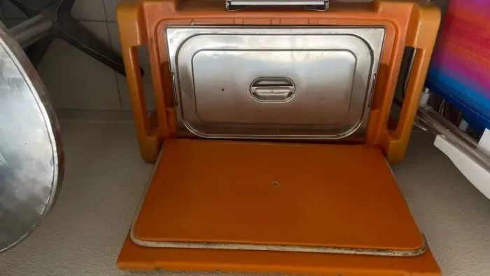 Caixa  termica Hotbox 30 Litros  com cuba Reforçada 