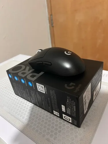 Logitech G Pro X Superlight 2 + Caixa