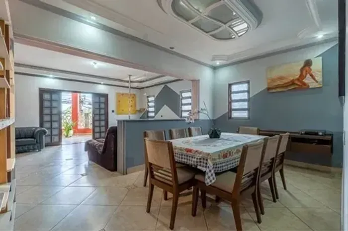 Casa em Laranjeiras, Caieiras: Aconchego e Conforto Garantidos