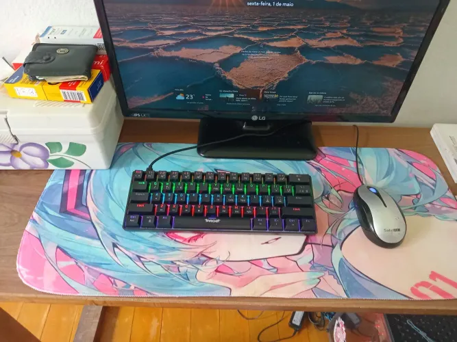 Teclado mecânico 60%