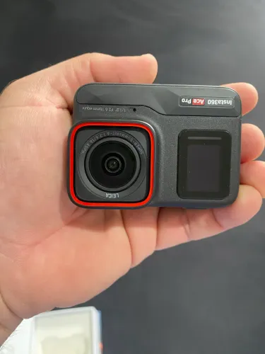 Câmera Insta360 Ace Pro 8k120 Leica À Prova Dágua
