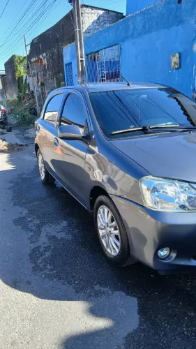 Toyota Etios XLS 1.5 Flex 16V 5P Mec. 2013