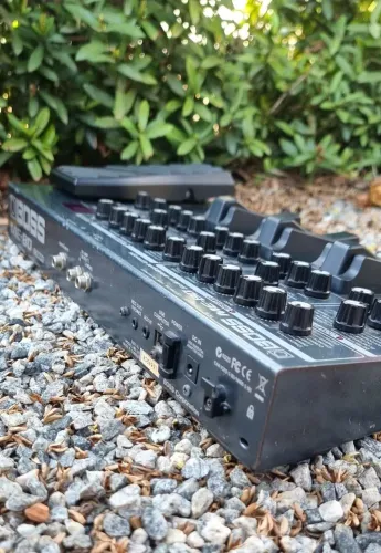 Pedaleira BOSS ME-80 (Com Fonte Original)