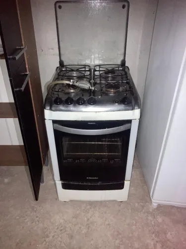 Fogão 4 bocas + forno 