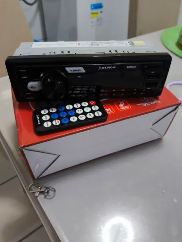 Aparelho de som para carro 
