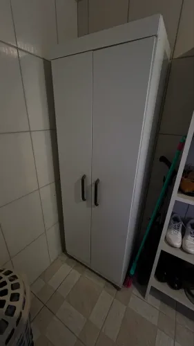 Vende-se armário multiuso