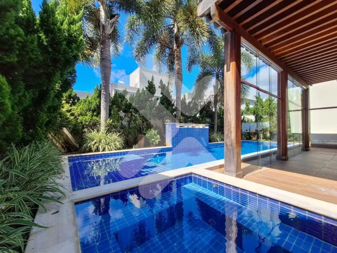 Casa Duplex à venda em Ponta Negra (Natal/RN) | Cond. Vila dos Lagos | 4 suítes - 400 m²