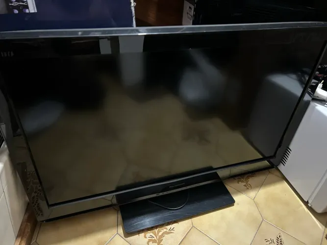 Tv Panasonic quebrada 32 polegadas