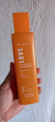 Água micelar