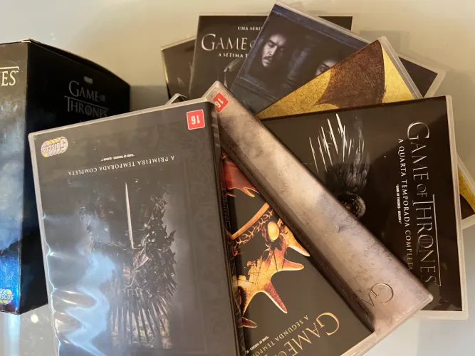 BOX GAME OF THRONES SÉRIE COMPLETA