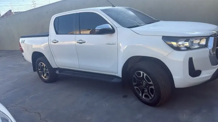 Toyota Hilux CD SRV 4X4 2.8 TDI Diesel Aut. 2021