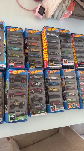 PACKS HOT WHEELS 5 CARROS - R$ 65,00 CADA