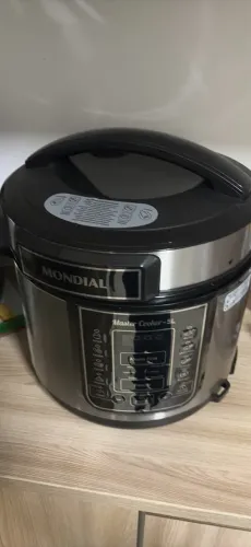 Panela de pressão eletrica