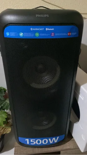 Som Philips na caixa 15000 watts