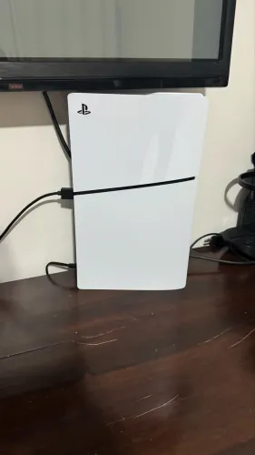 PS5 com 7 jogos + controle original 