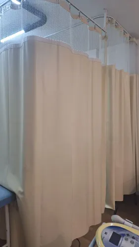 Vendo cortina divisoria antichama para clinica