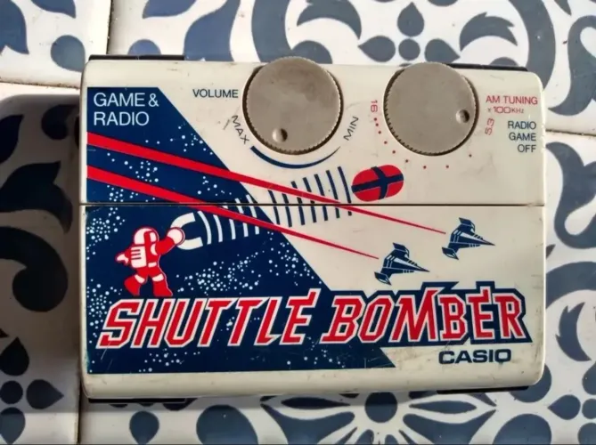 Raridade Mini Jogo Casio Shuttle Bomber CG-70 c/ Rádio AM (1983)