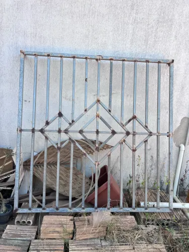 VENDO GRADE PARA JANELA
