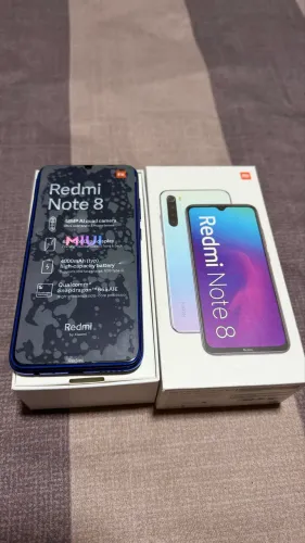 Celular red mim note 8