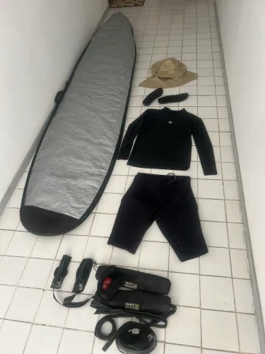 Prancha Profissional long board 9,3 completa roupa neoprene.
