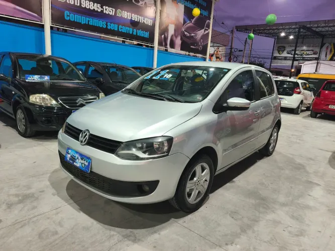 Volkswagen Fox 1.0 MI Total Flex 8V 5P 2011