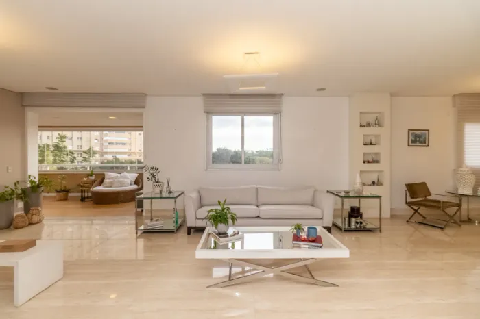Apartamento para venda em Alto de Pinheiros com 3 quartos, sendo 3 suítes, 364m²