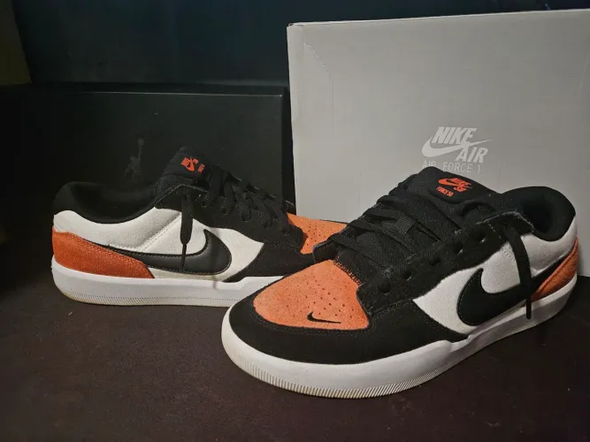 NIKE SB Force 58
