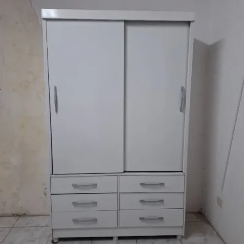 Guarda Roupa Branco ( desocupar lugar)