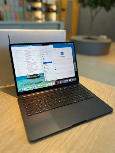 MacBook Air M5 512/16GB 13.6 POL Midnight - Seminovo