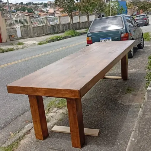 Mesa rústica com 3 metros x0, 90