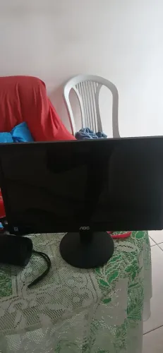 Monitor AOC 15 polegadas pra retirada de peças 