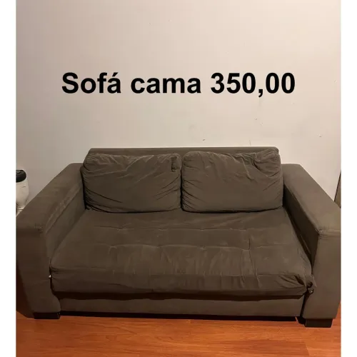 Sofá cama usado.