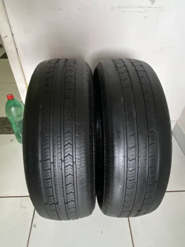 2 pneus 195/65 aro 15! Aceito cartão..